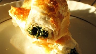 baklavalik-yufkadan-ispanakli-lorlu-borek