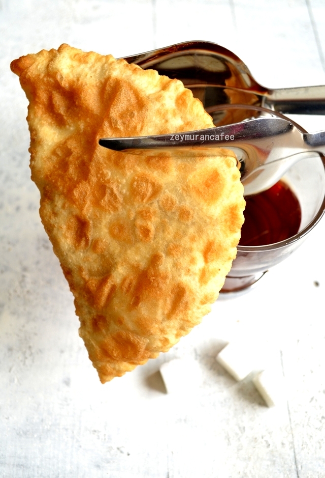 çiğ börek