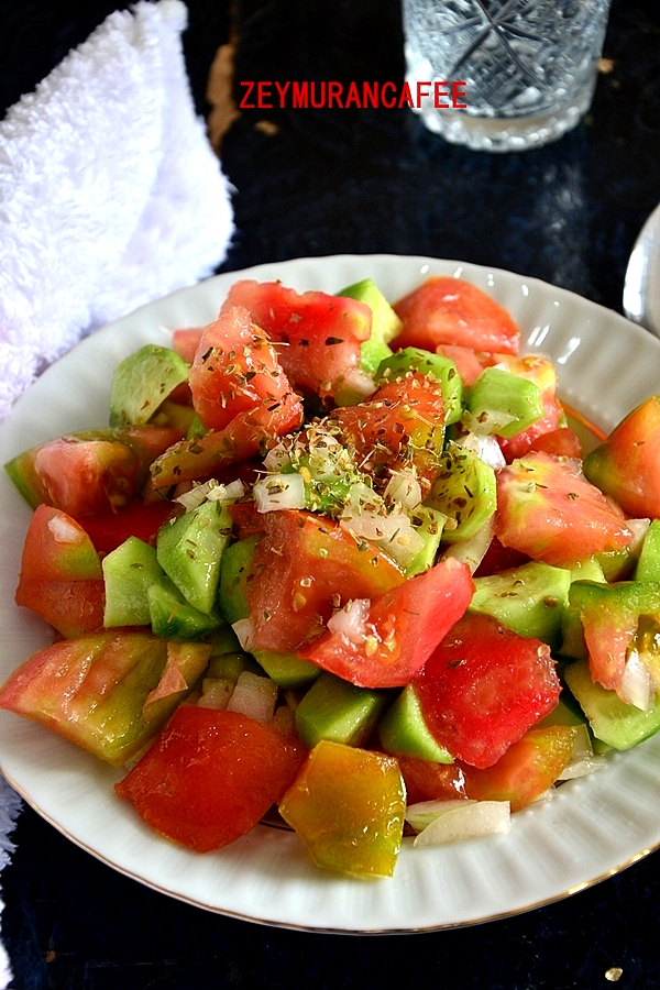 Domates Salatalık Salatası 2 DOMATES SALATASI