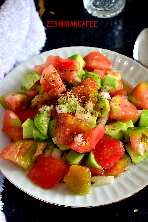 Domates Salatalık Salatası 7 DOMATES SALATASI