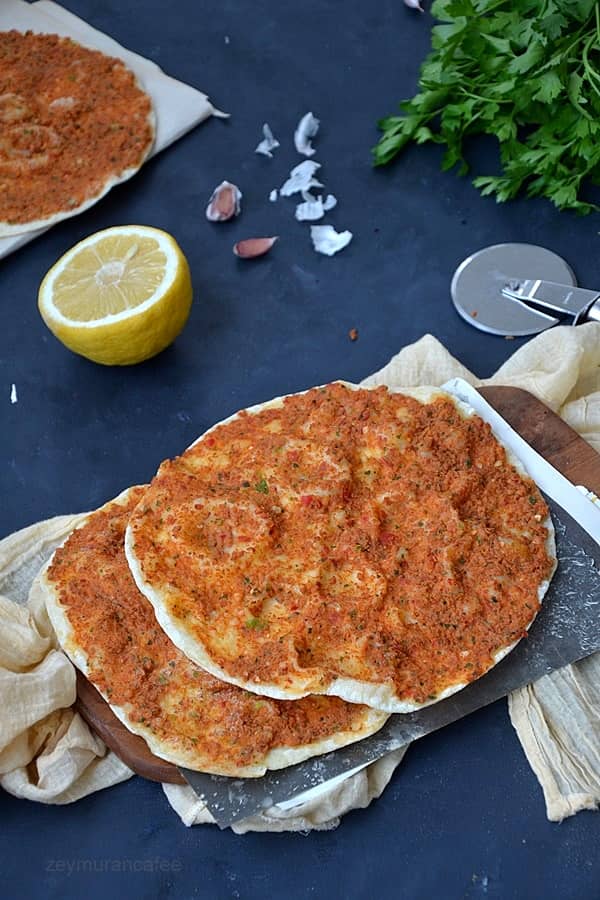 Ev Yapımı Lahmacun Tarifi 6 DSC 0121