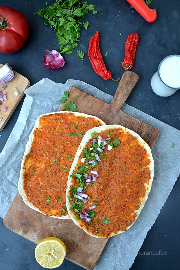 Ev Yapımı Lahmacun Tarifi 12 DSC 0230 2